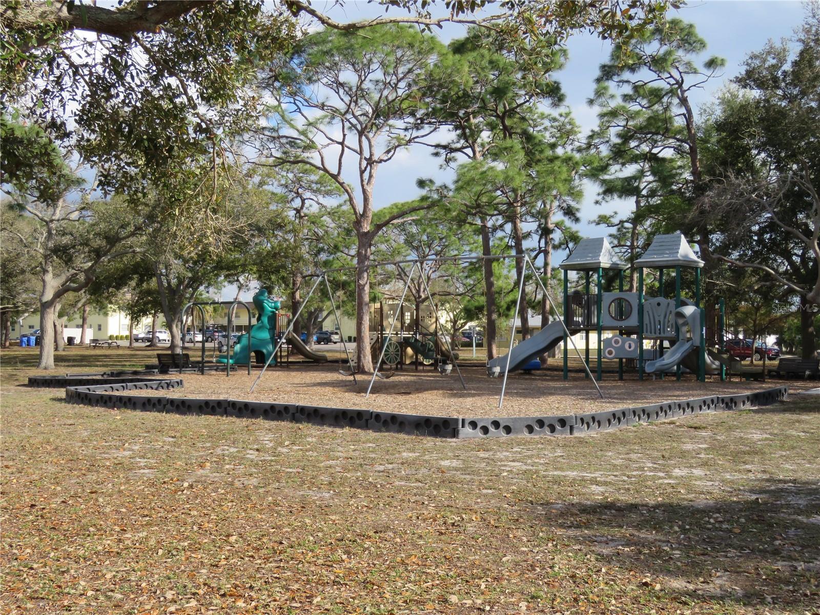 BAYSHORE ESTATES - Residential Income