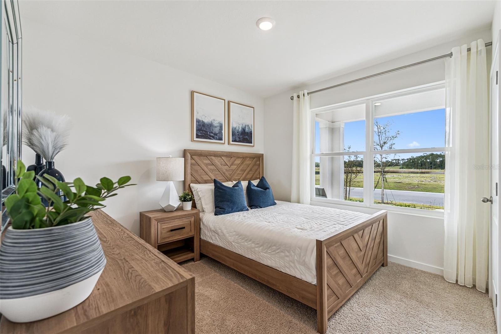 HARMONY WEST - Residential