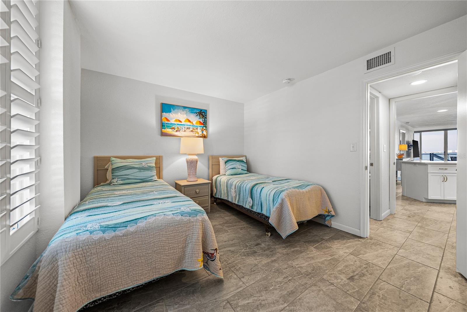 ISLA KEY CONDO - Residential