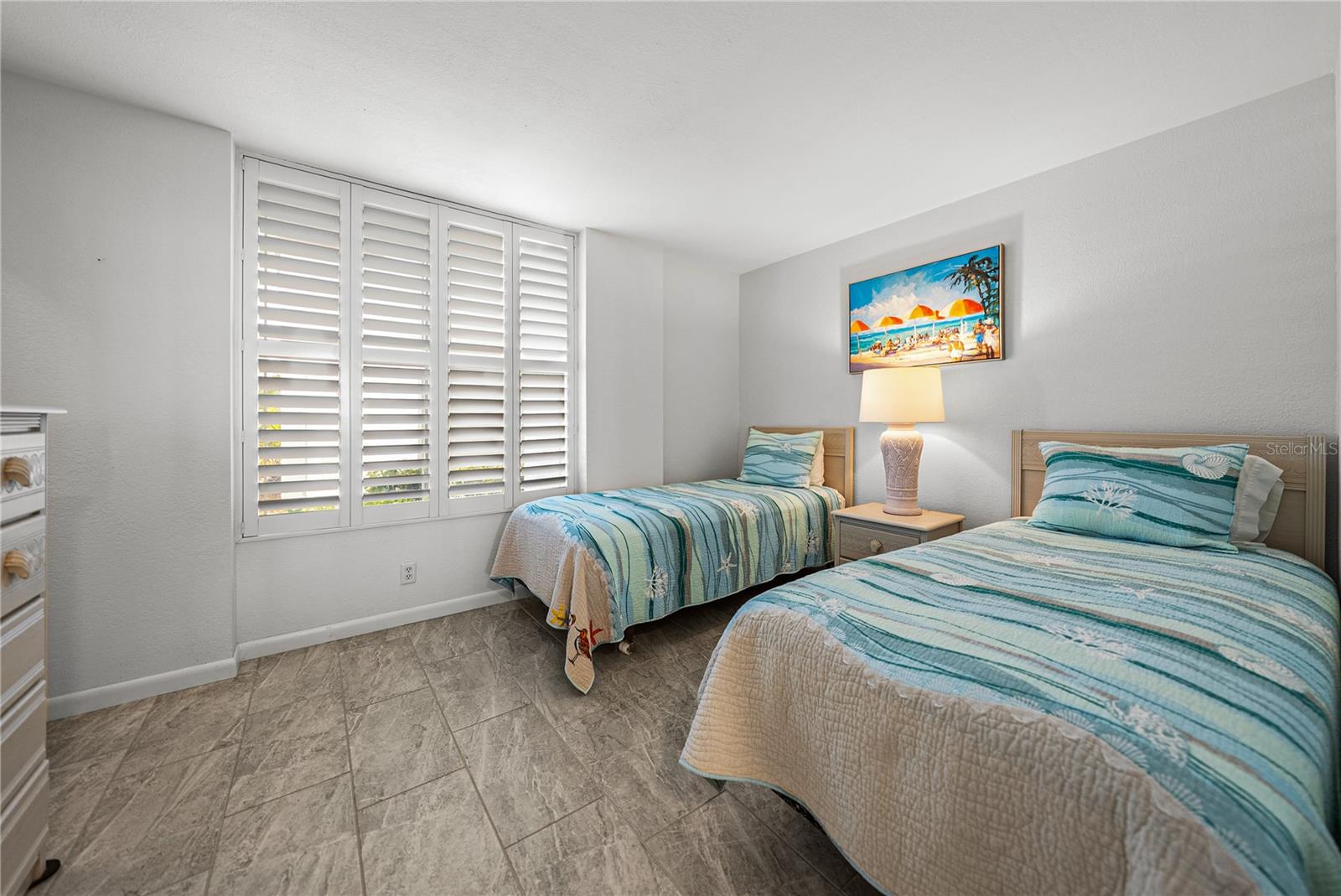 ISLA KEY CONDO - Residential