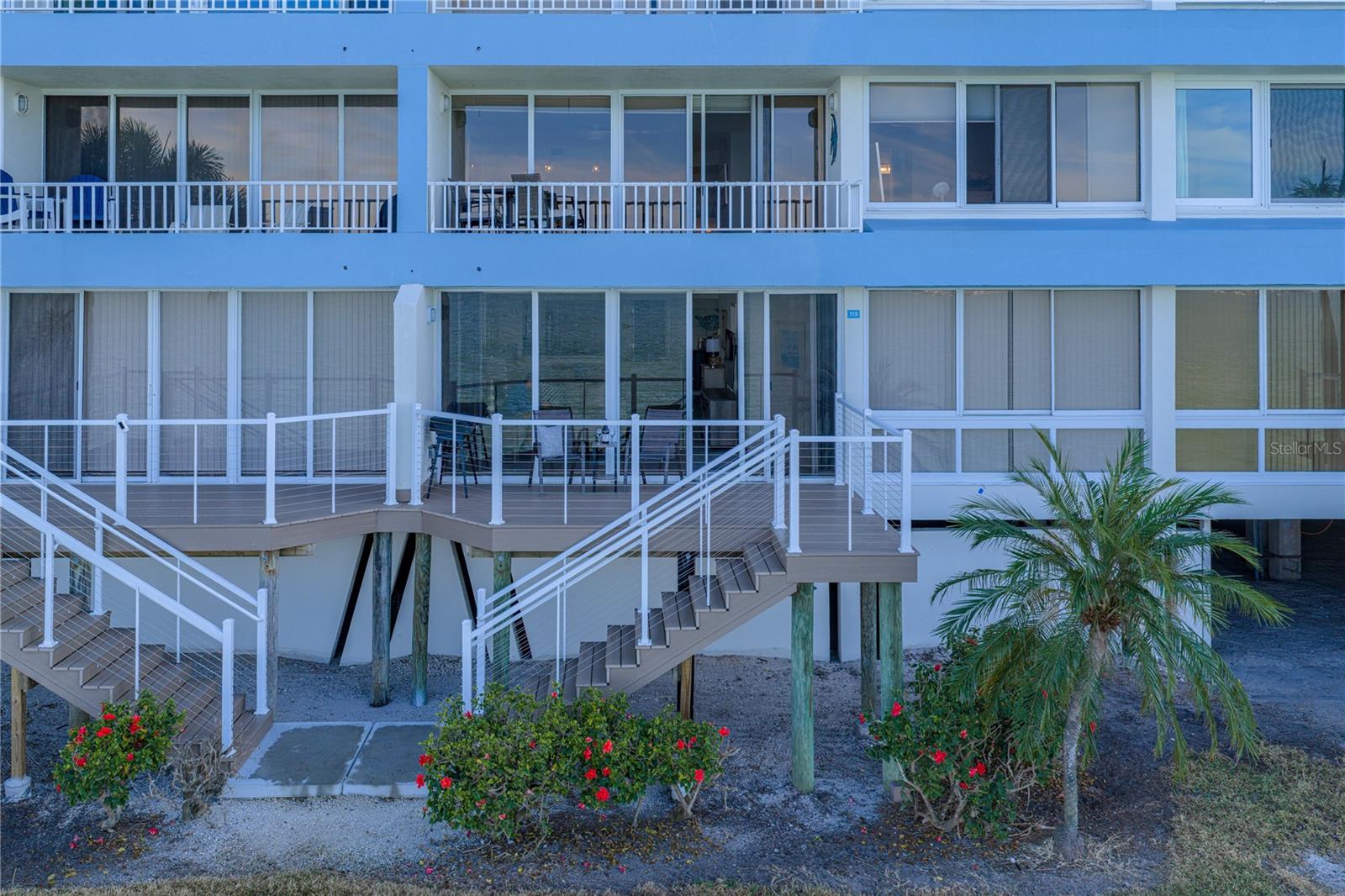 ISLA KEY CONDO - Residential