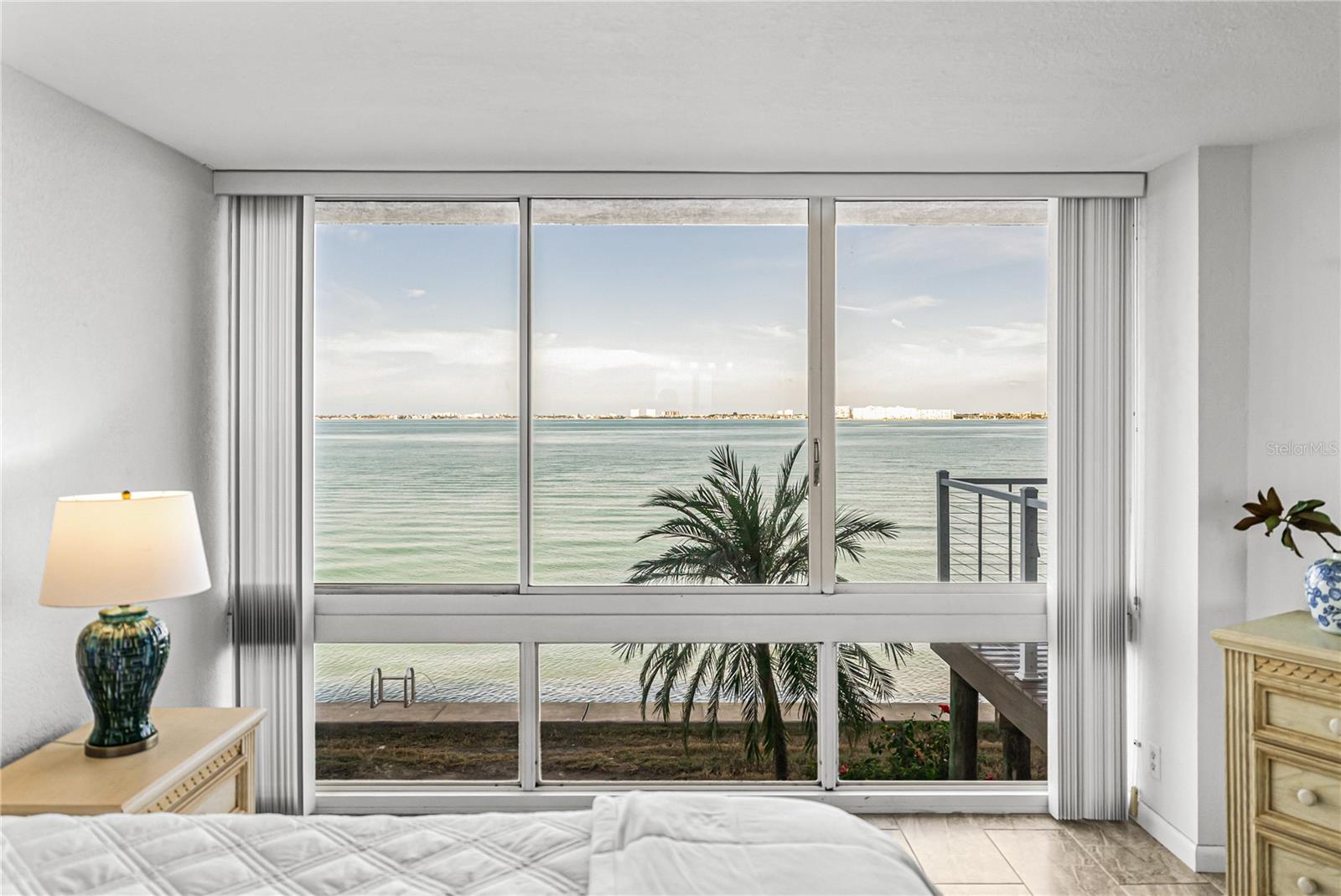 ISLA KEY CONDO - Residential