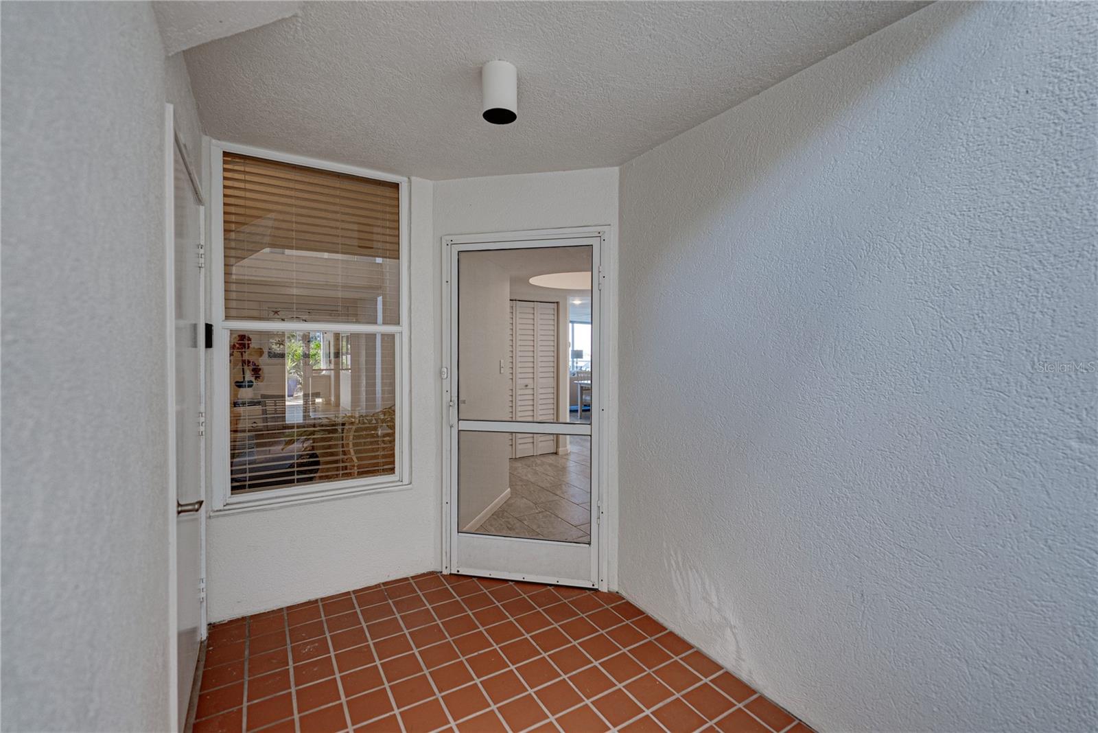 ISLA KEY CONDO - Residential