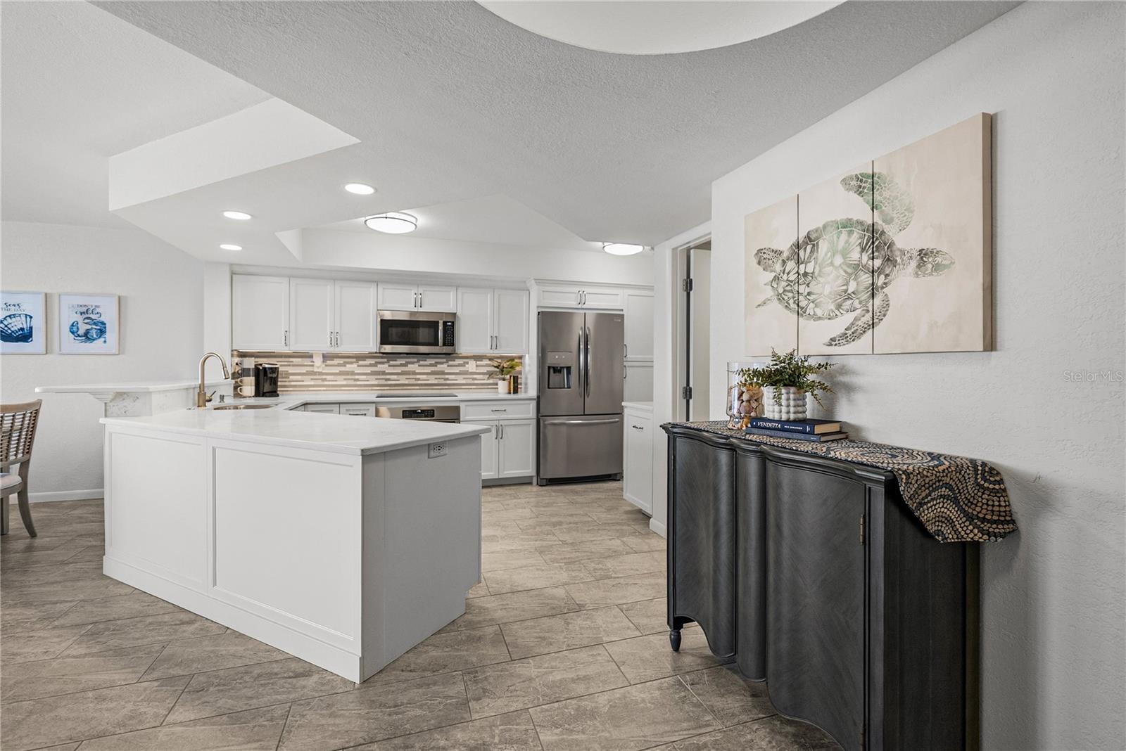 ISLA KEY CONDO - Residential