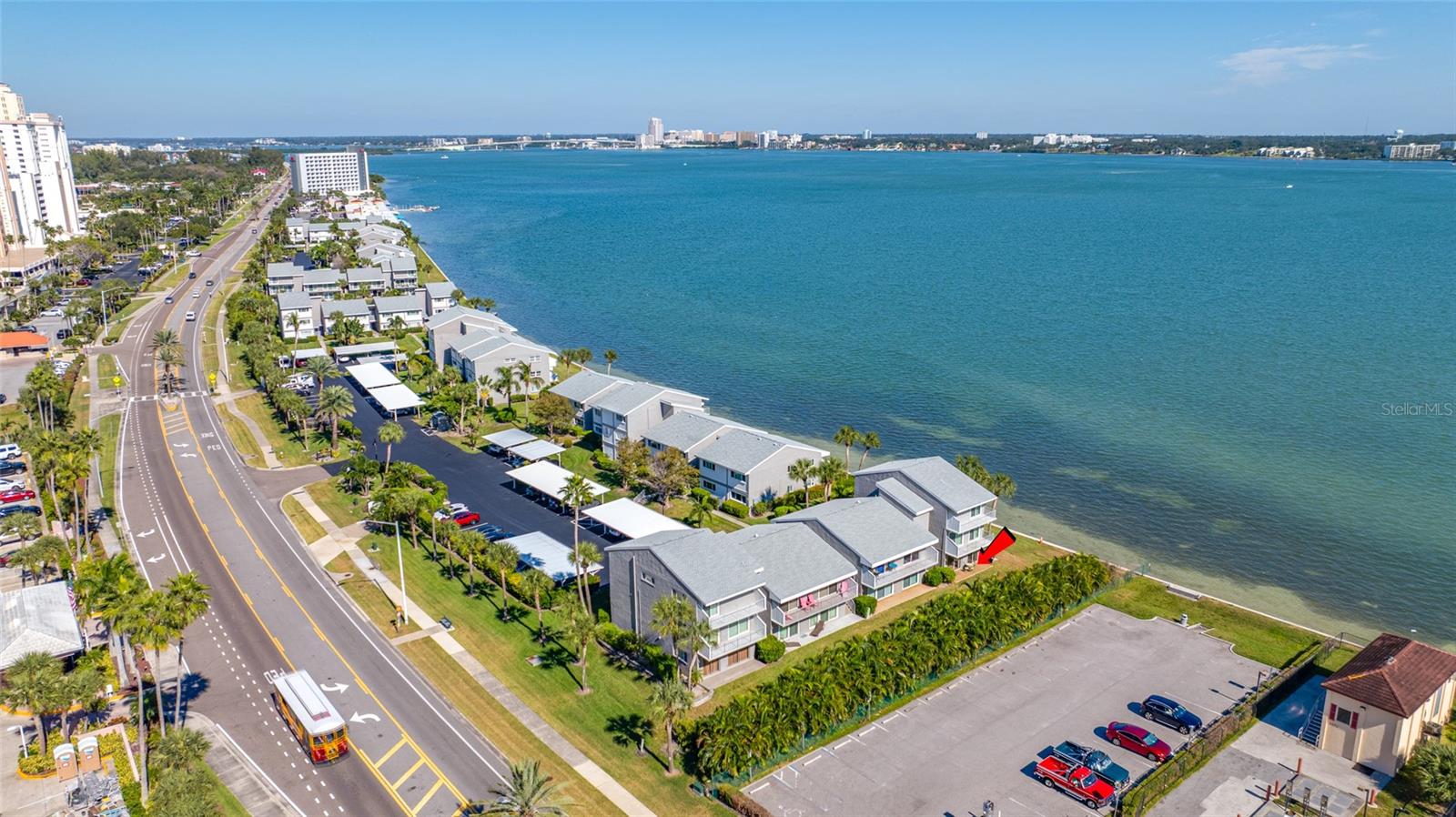 SAND KEY CONDO-BAYSIDE GARDENS III - Residential