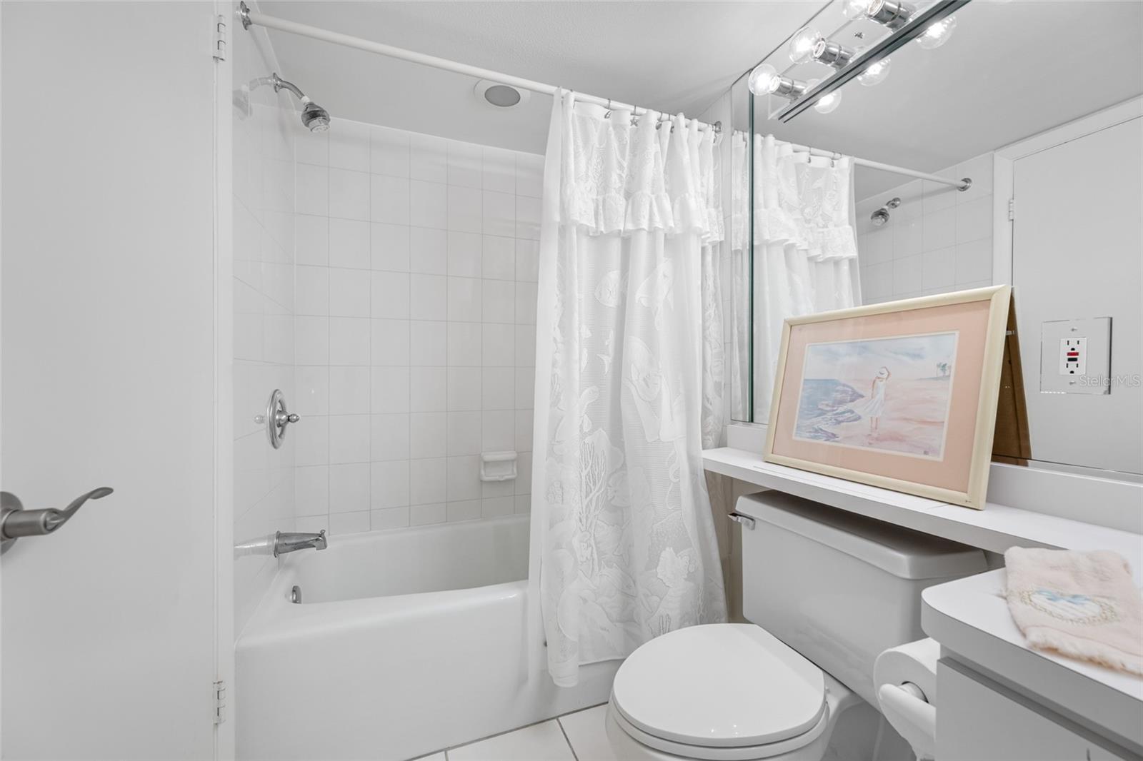 SAND KEY CONDO-BAYSIDE GARDENS III - Residential