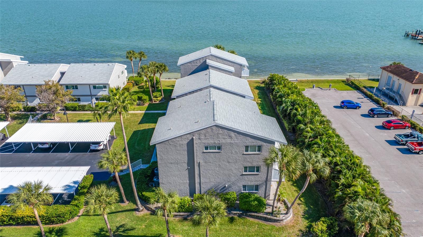 SAND KEY CONDO-BAYSIDE GARDENS III - Residential