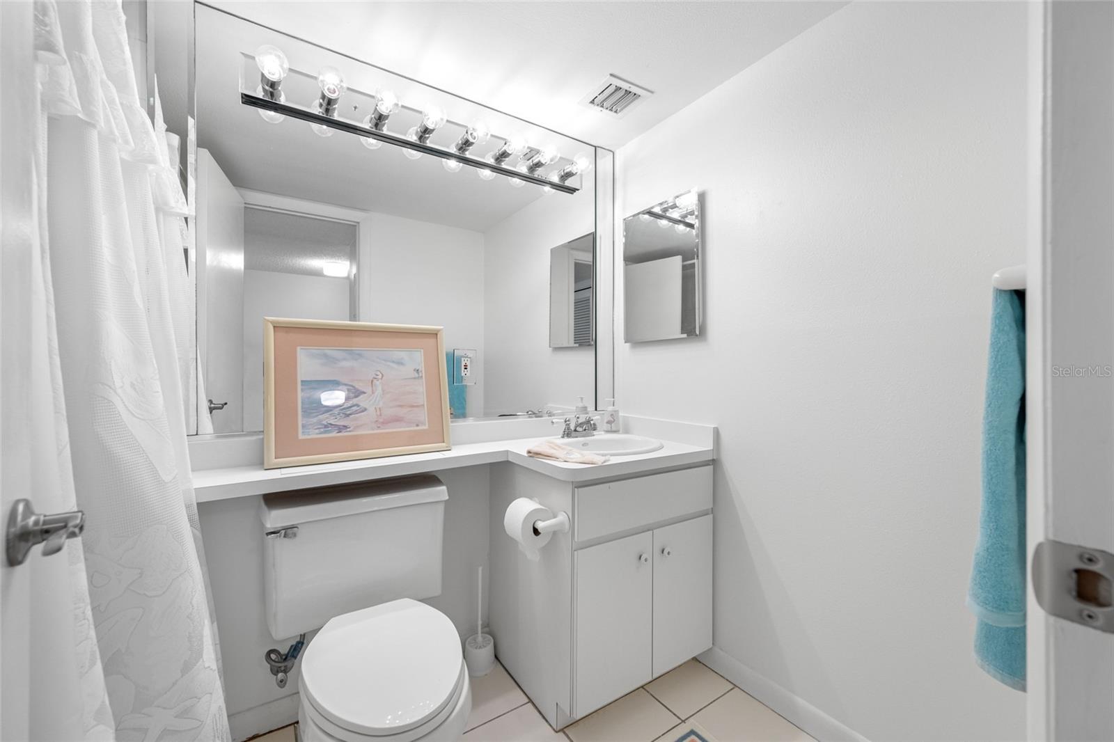 SAND KEY CONDO-BAYSIDE GARDENS III - Residential