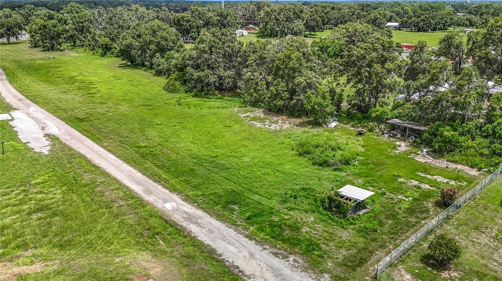 Photo of 7211 Tumbleton Ct, Dover, FL 33527 (MLS # TB8485688)