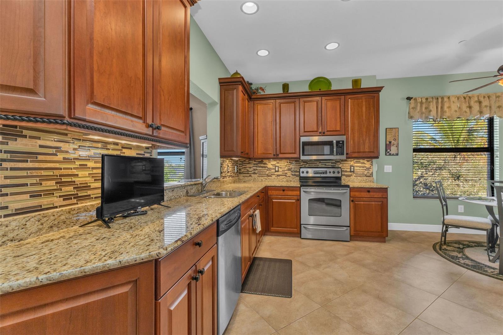 ESPLANADE/BURNT STORE MARINA P - Residential