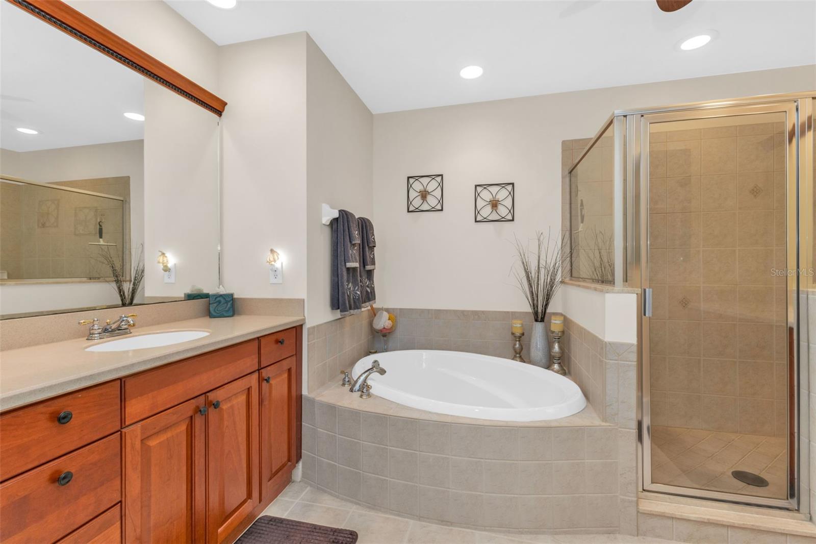 ESPLANADE/BURNT STORE MARINA P - Residential