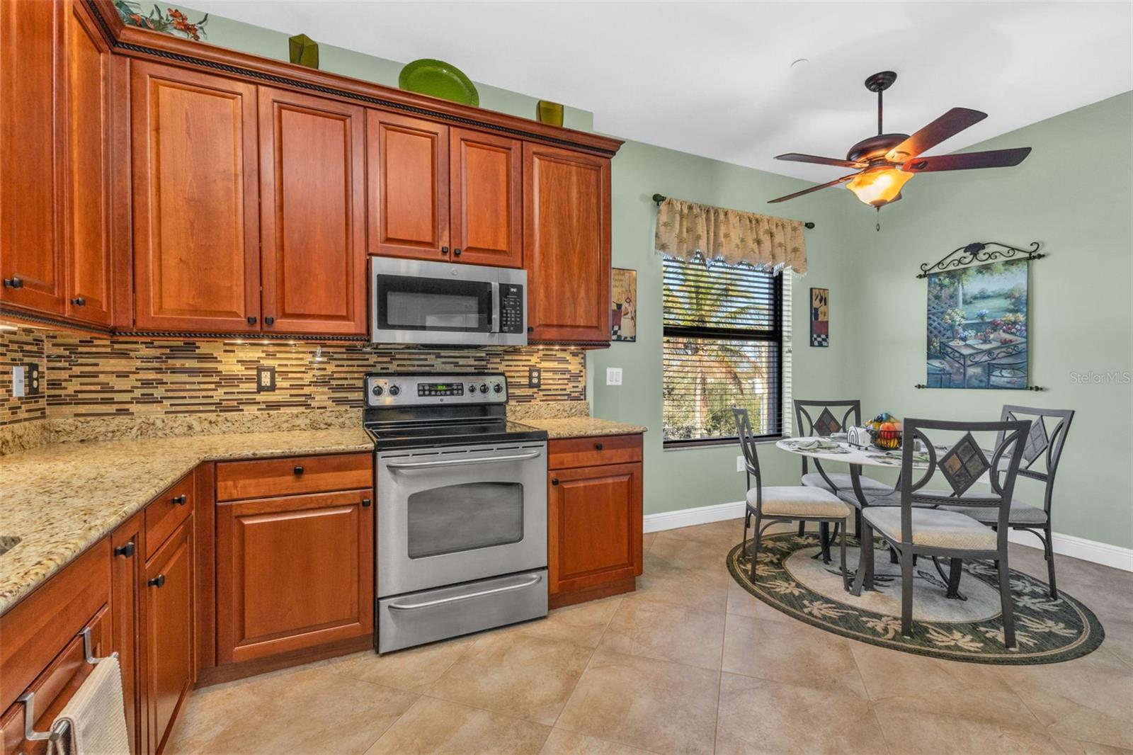 ESPLANADE/BURNT STORE MARINA P - Residential