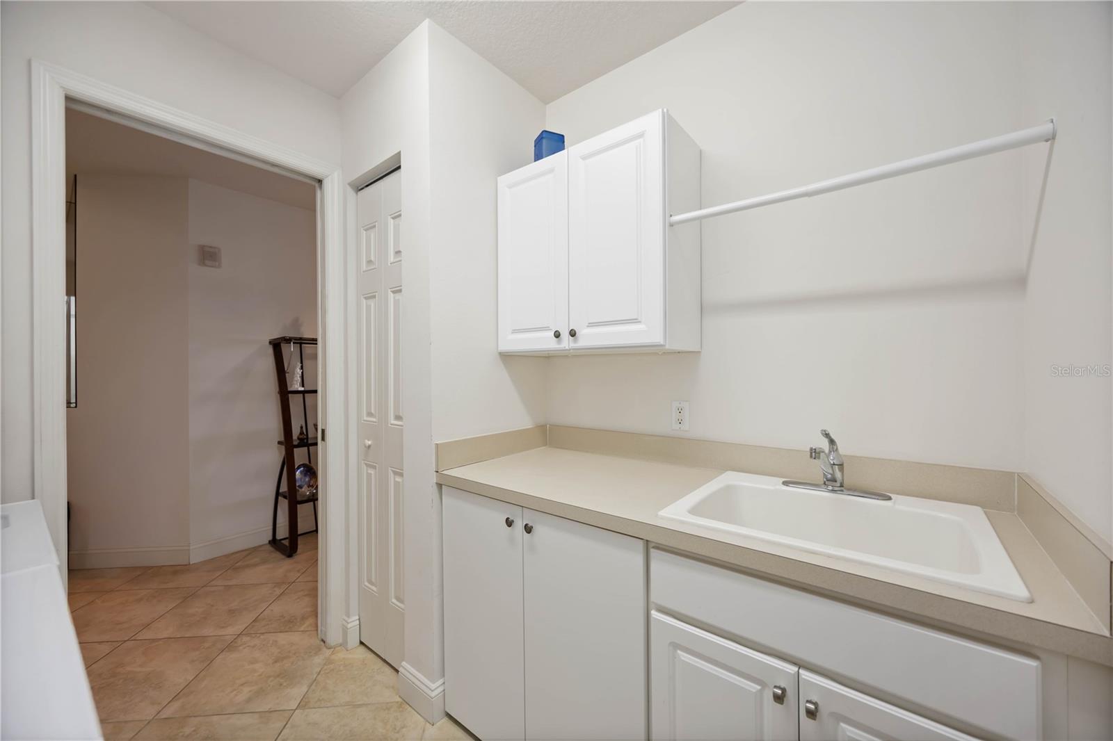 LAKE VISTA RESIDENCES PH IV - Residential