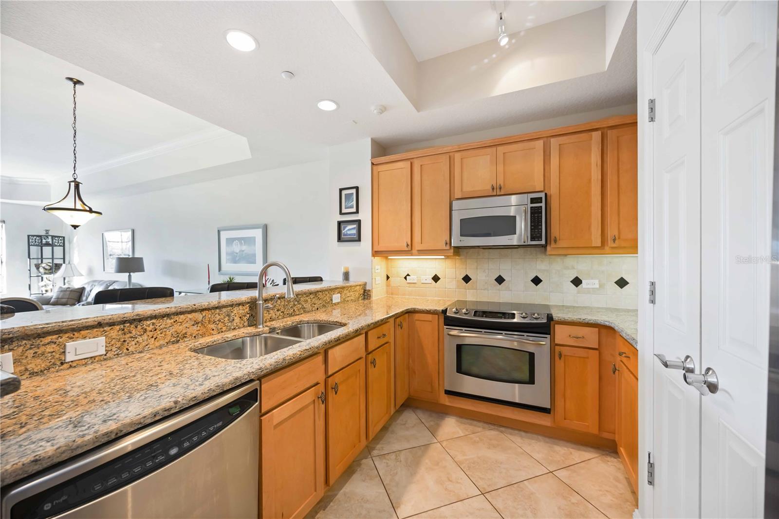 LAKE VISTA RESIDENCES PH IV - Residential