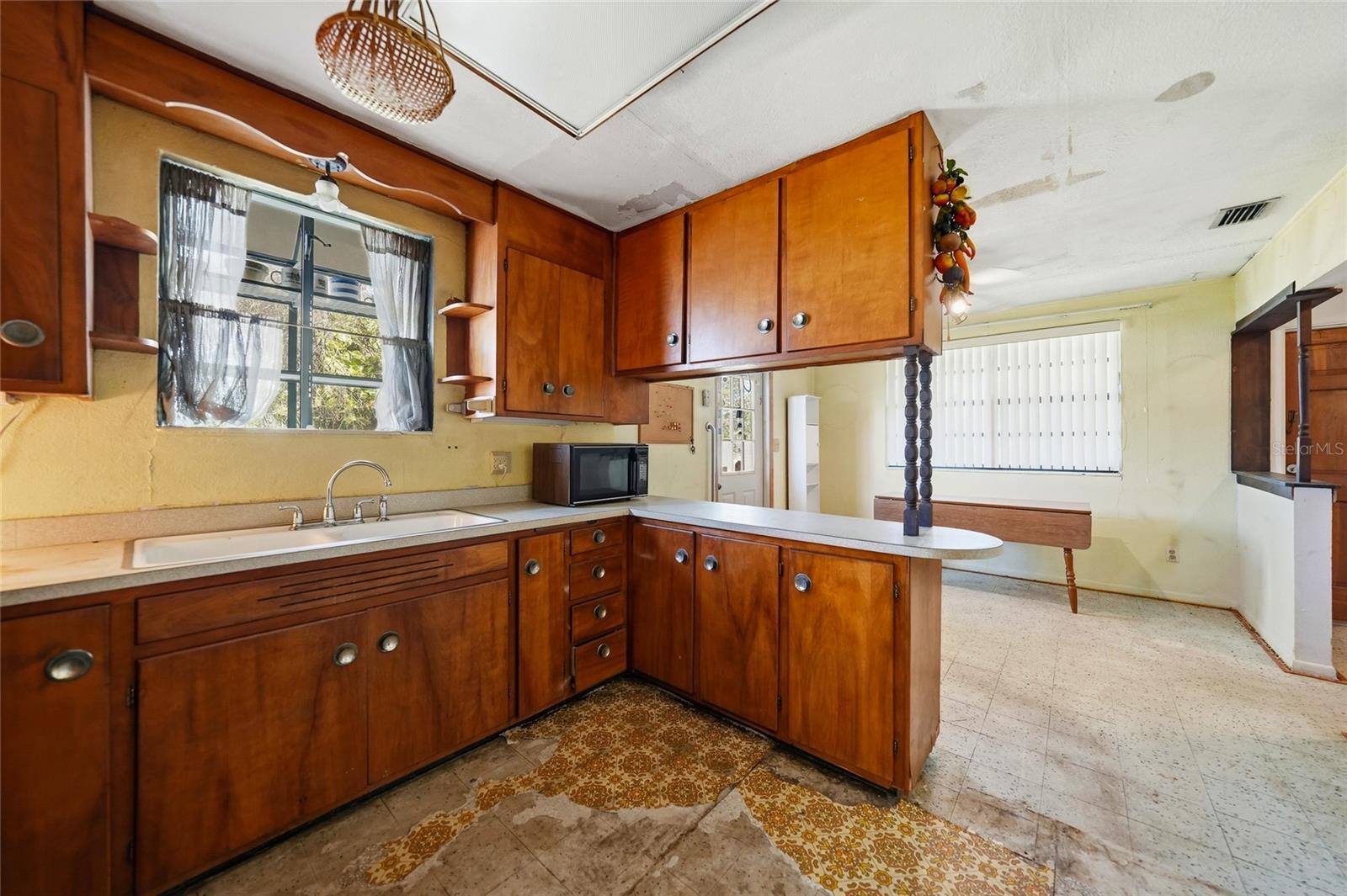 TROP G A - Residential