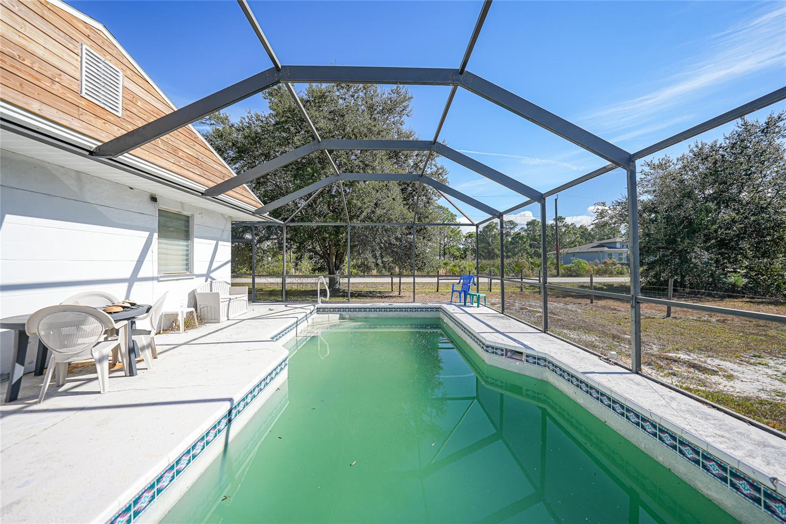 TROP G A - Residential