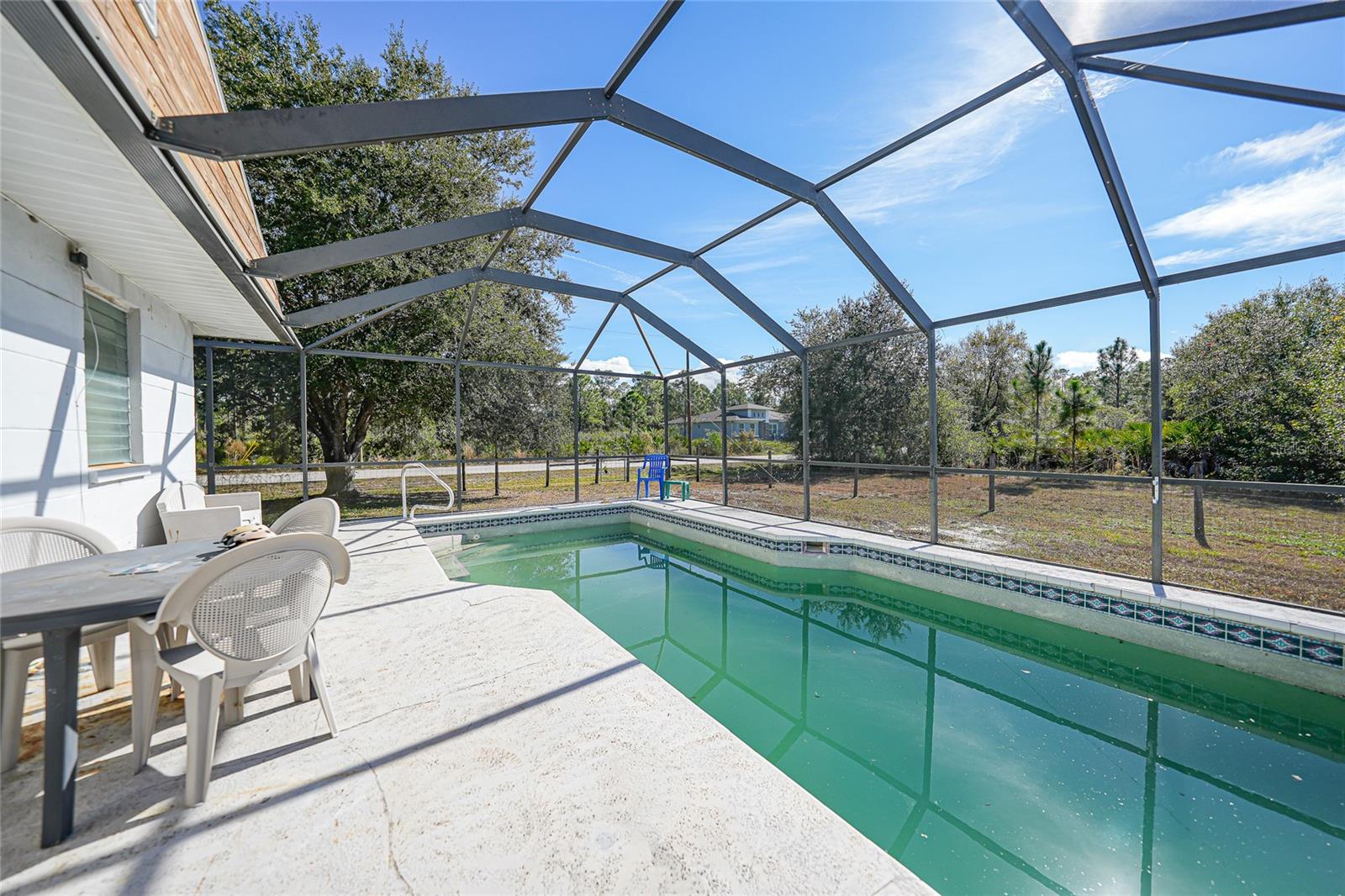 TROP G A - Residential