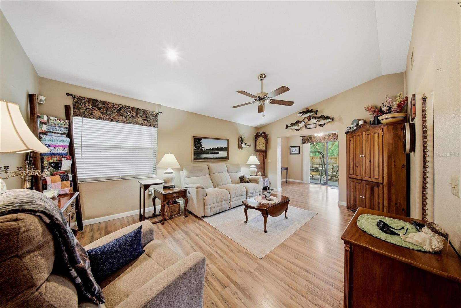 38648 FERM CIRCLE