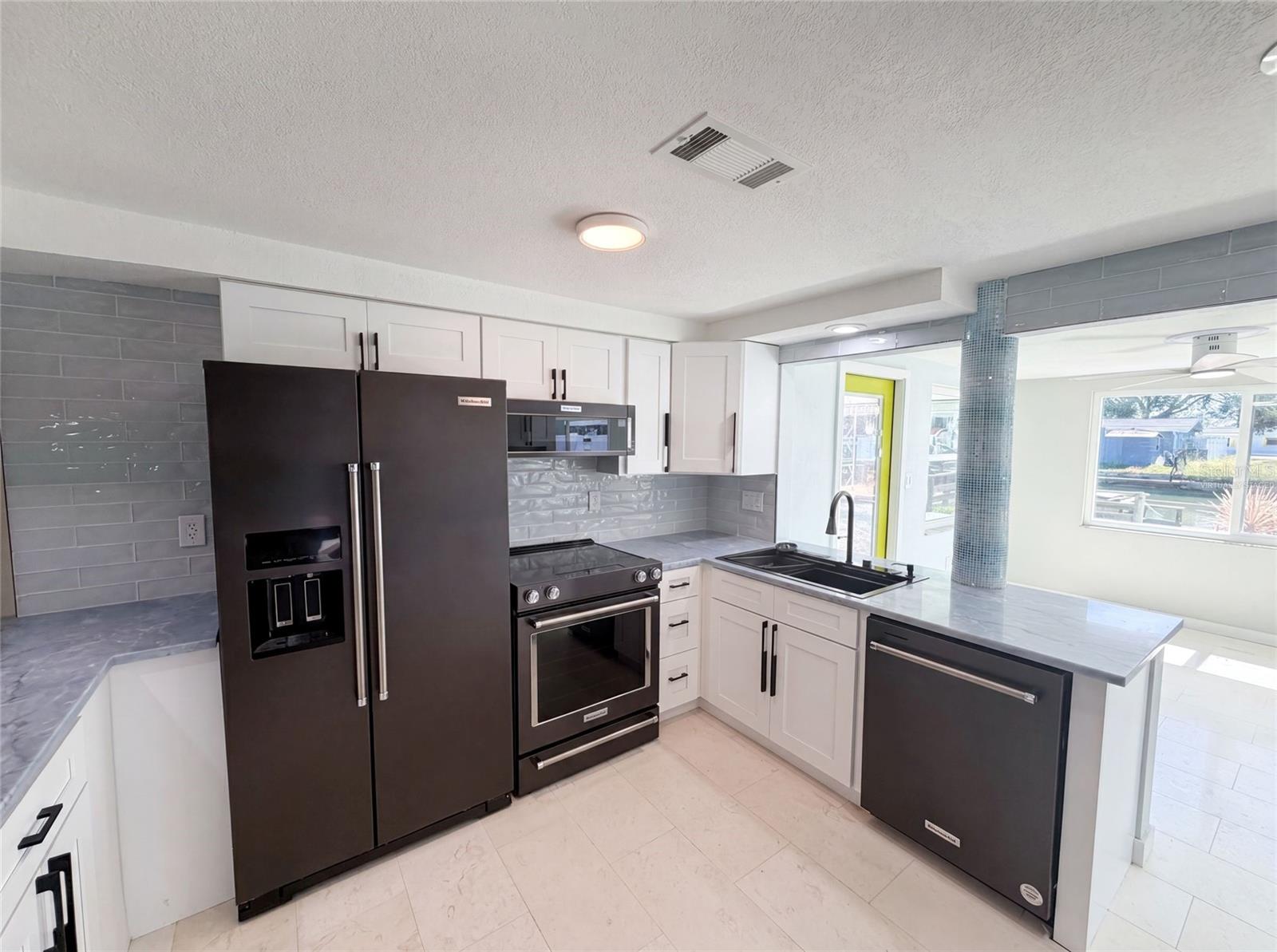 13638 EVELANE DRIVE