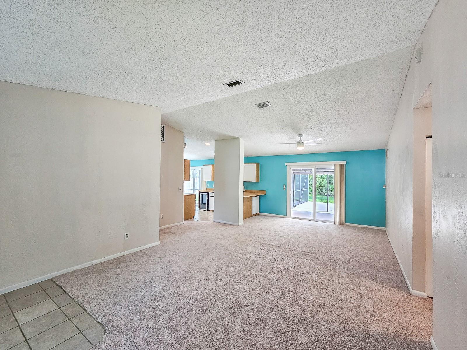 8 BUFFALO GROVE DRIVE