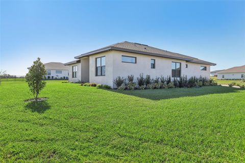 A home in AUBURNDALE