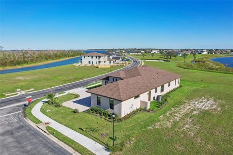 A home in AUBURNDALE