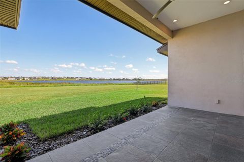 A home in AUBURNDALE