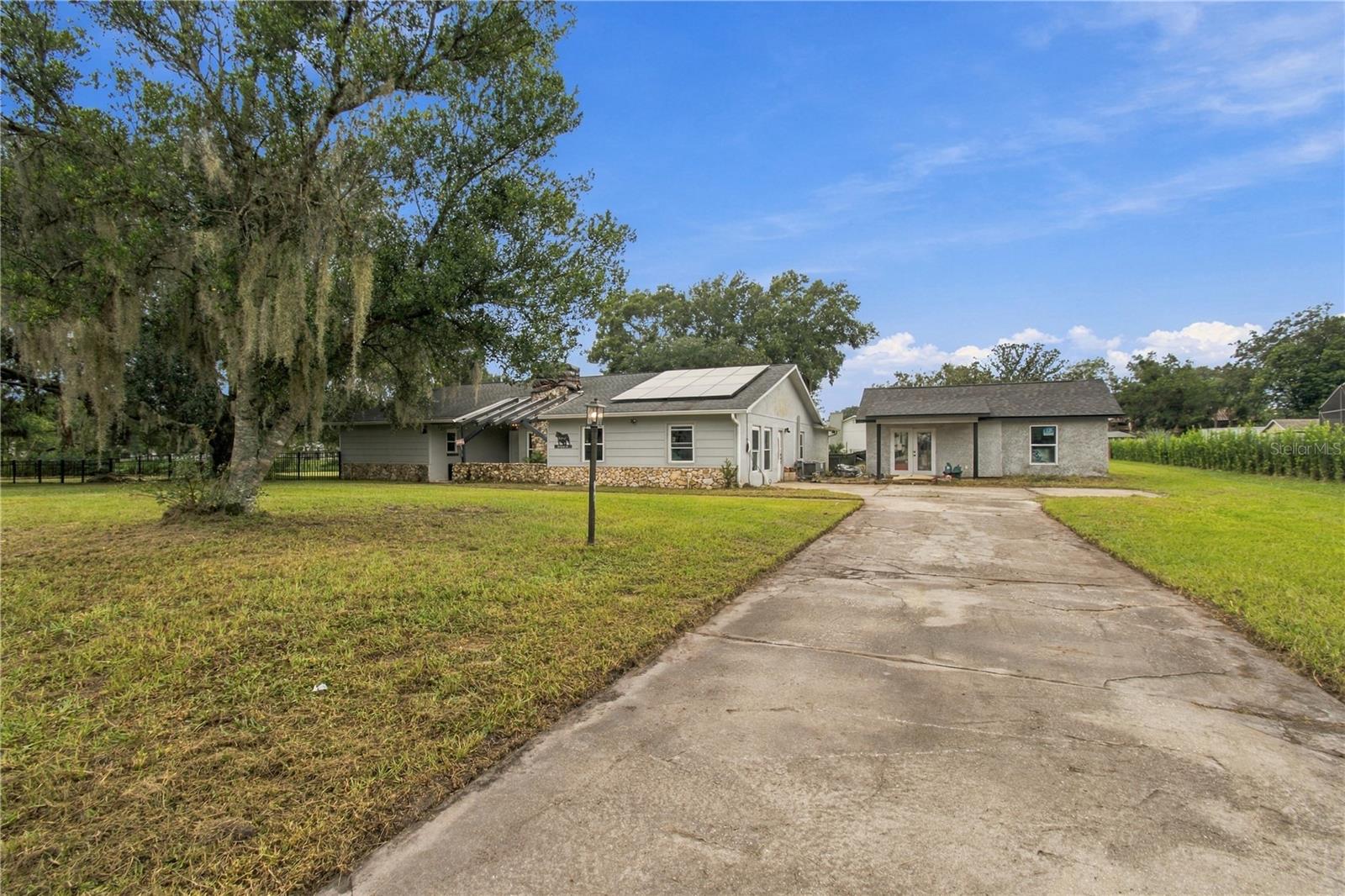 2210 EDGAR COURT