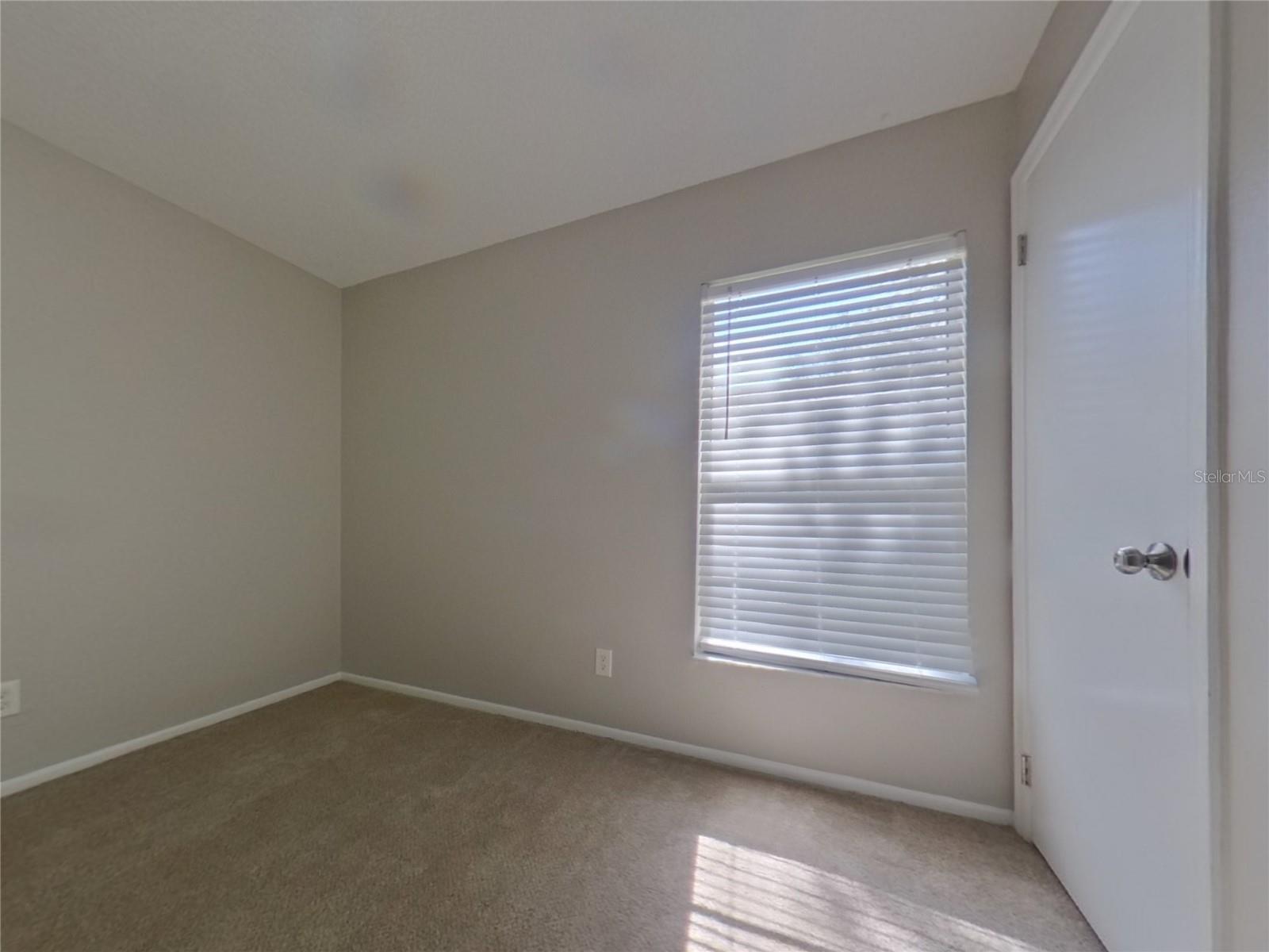 ALLISON OAKES - Residential Lease