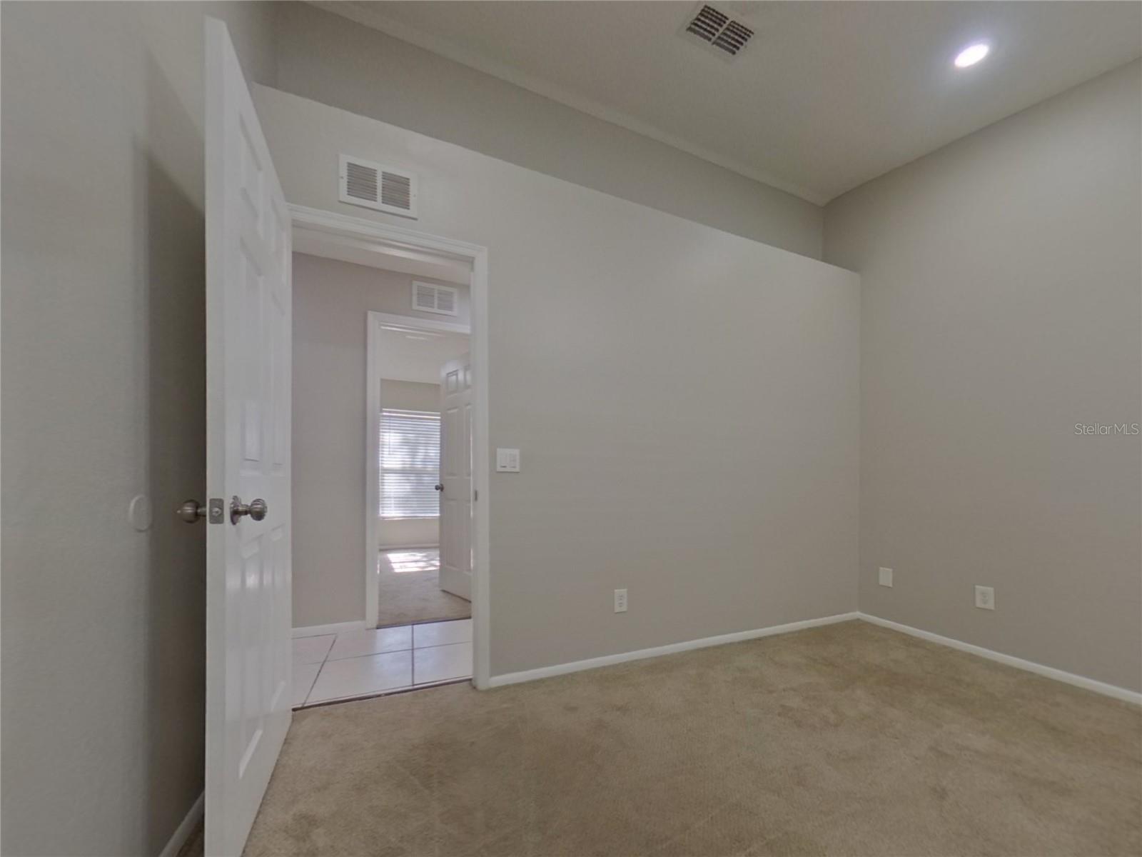 ALLISON OAKES - Residential Lease