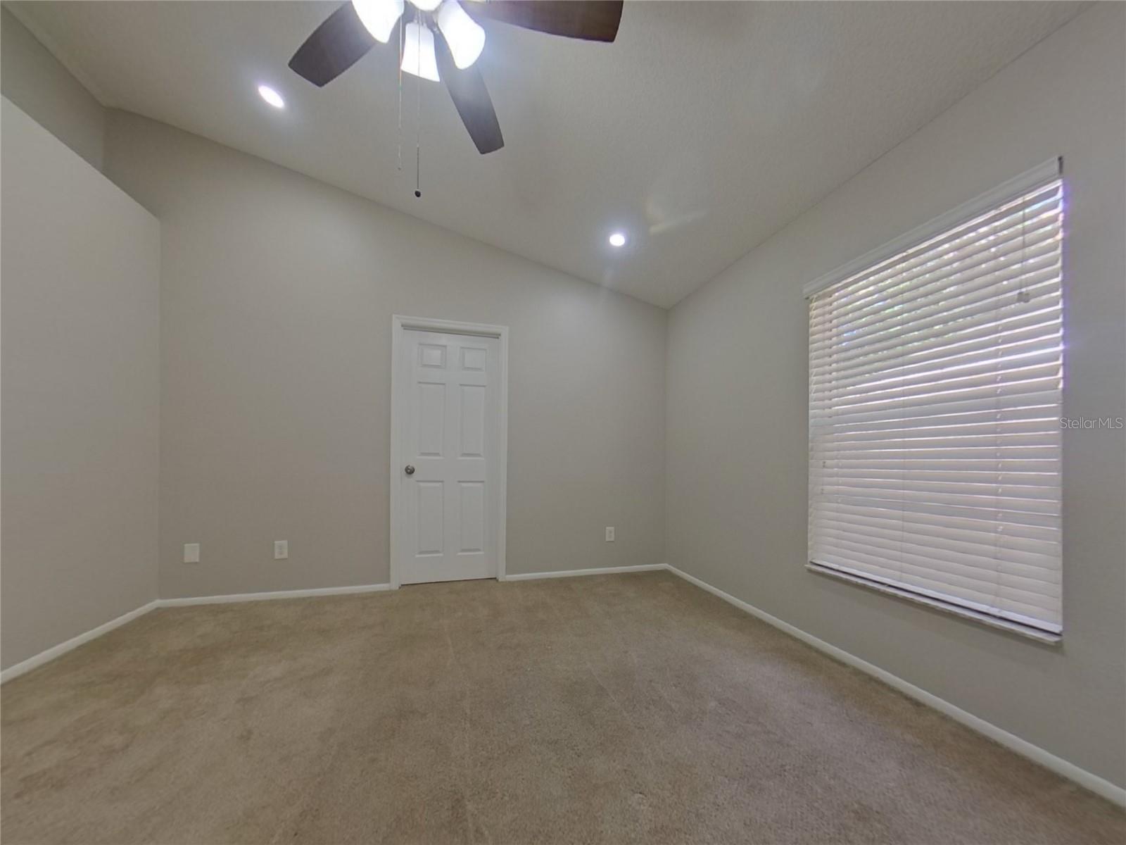 ALLISON OAKES - Residential Lease