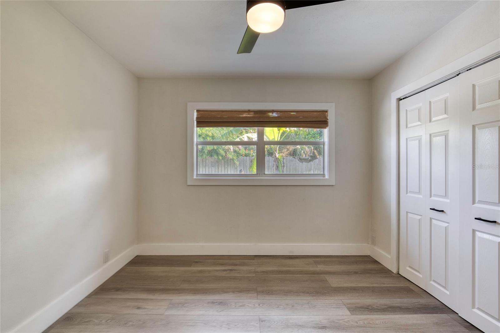 LIGHTHOUSE SHORES - Residential