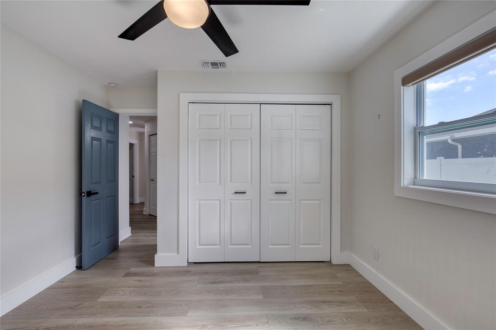 LIGHTHOUSE SHORES - Residential