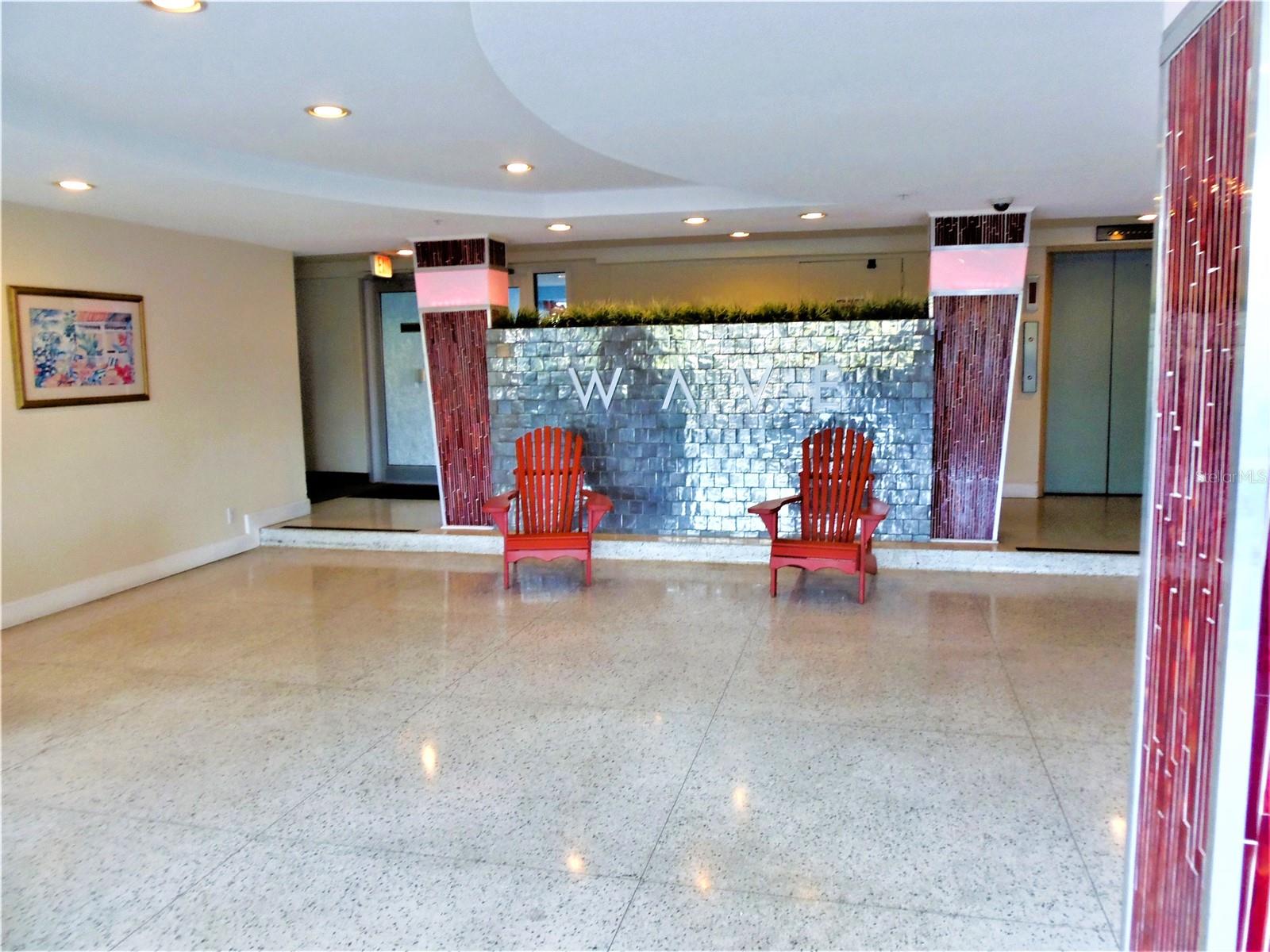 WAVE THE CONDO - Residential