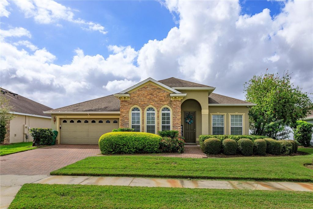 Photo of 714 Parkmont Place, Winter Garden, FL 34787 (MLS # G5103060)