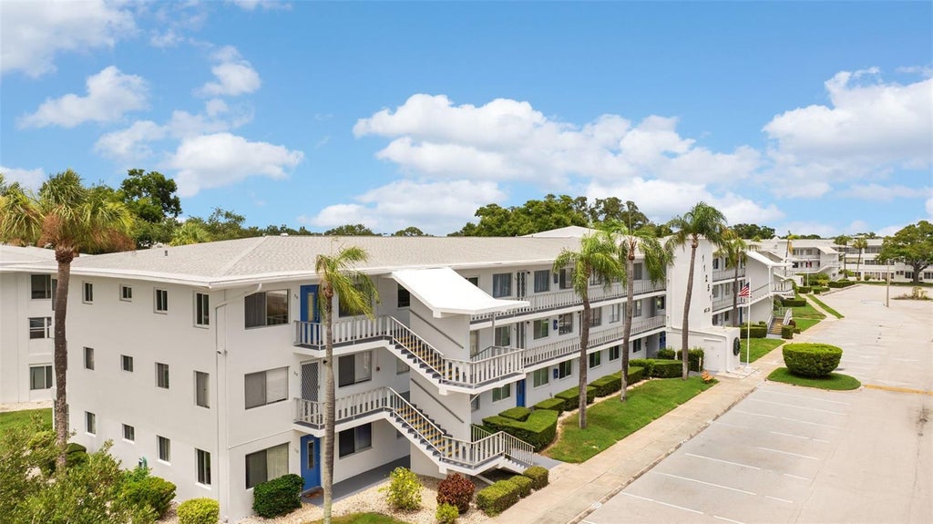 Photo of 11251 80th Avenue #307, Seminole, FL 33772 (MLS # TB8528111)