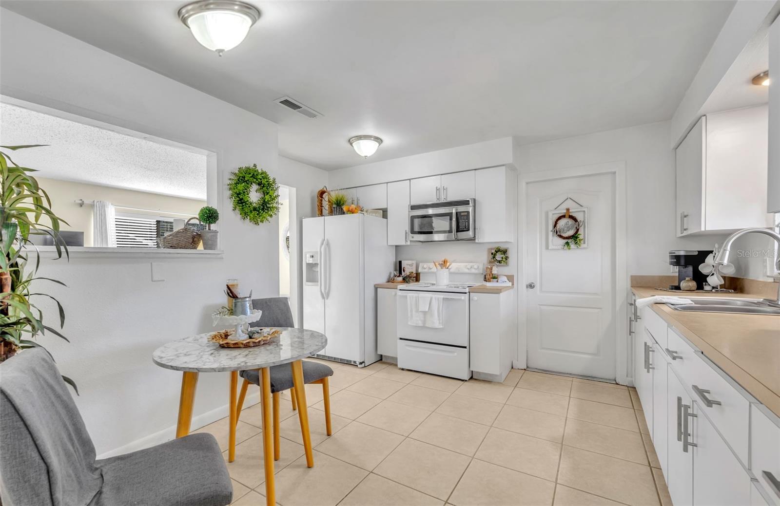 IMPERIAL ESTATES - Residential