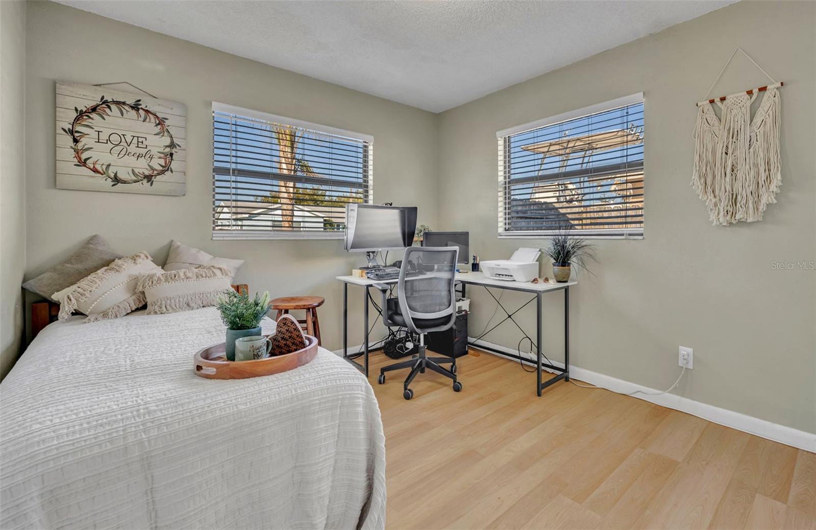 IMPERIAL ESTATES - Residential