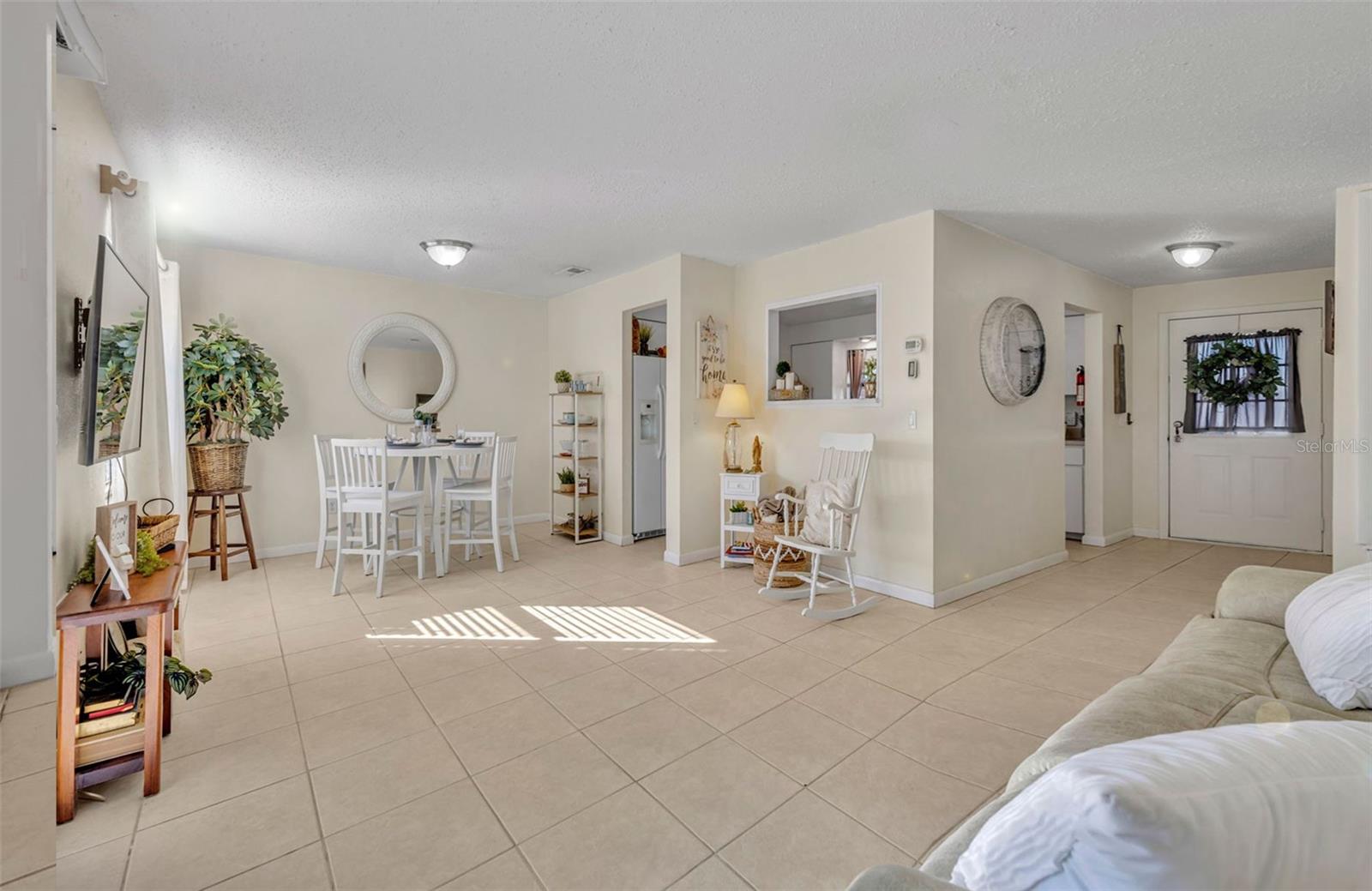 IMPERIAL ESTATES - Residential