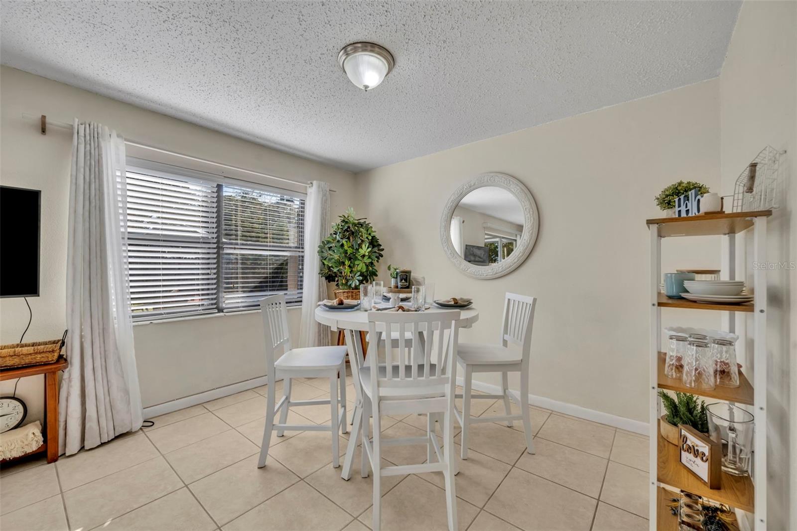 IMPERIAL ESTATES - Residential