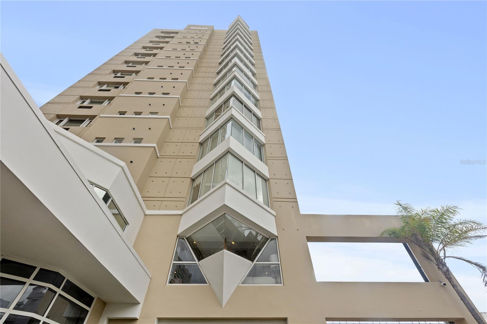 EXCELSIOR TOWER - Residential