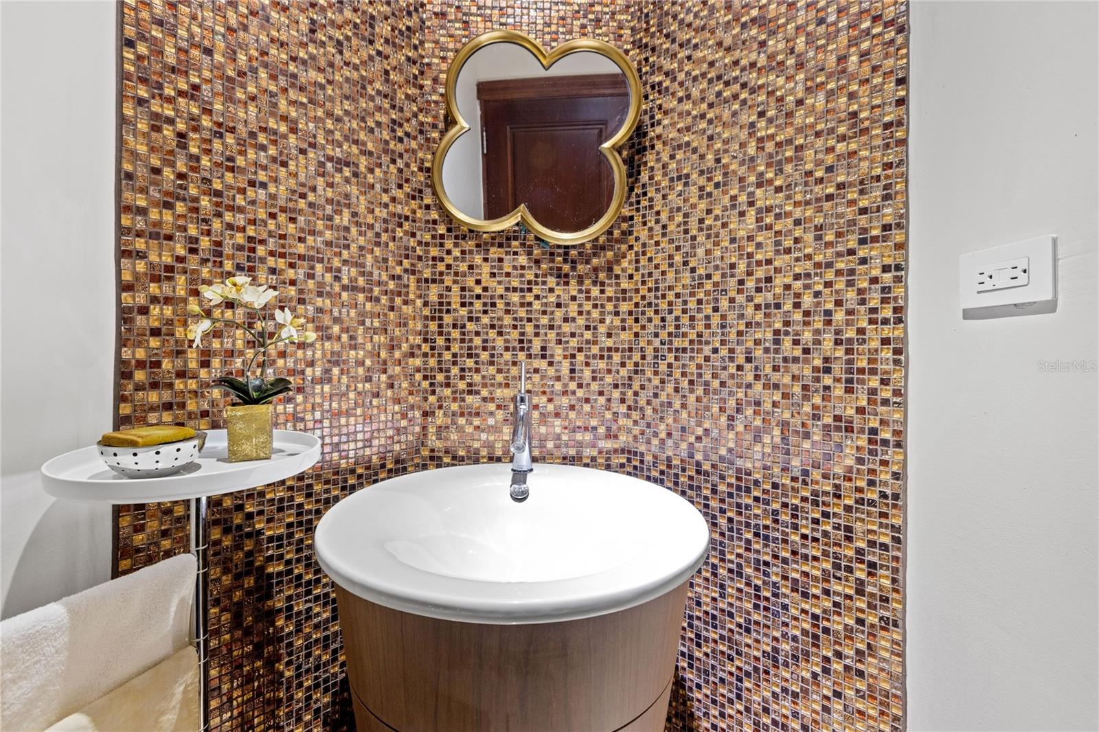 EXCELSIOR TOWER - Residential