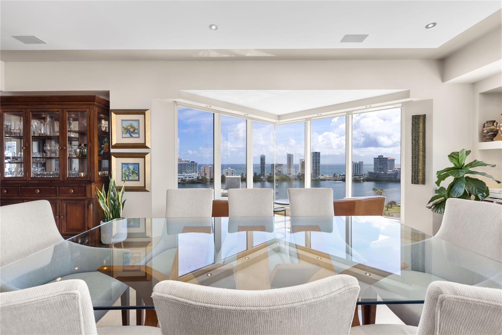 EXCELSIOR TOWER - Residential