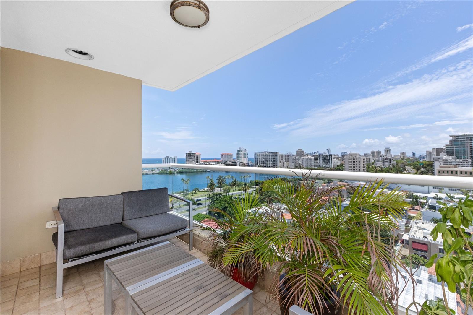 EXCELSIOR TOWER - Residential