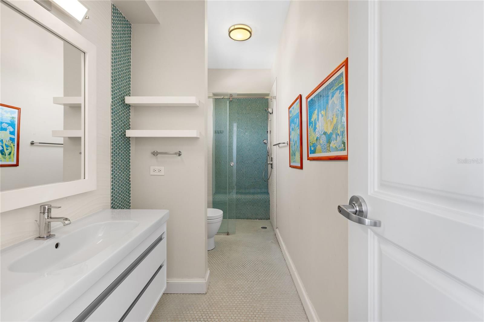 EXCELSIOR TOWER - Residential