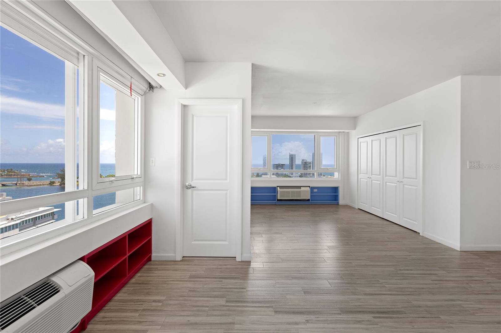 EXCELSIOR TOWER - Residential