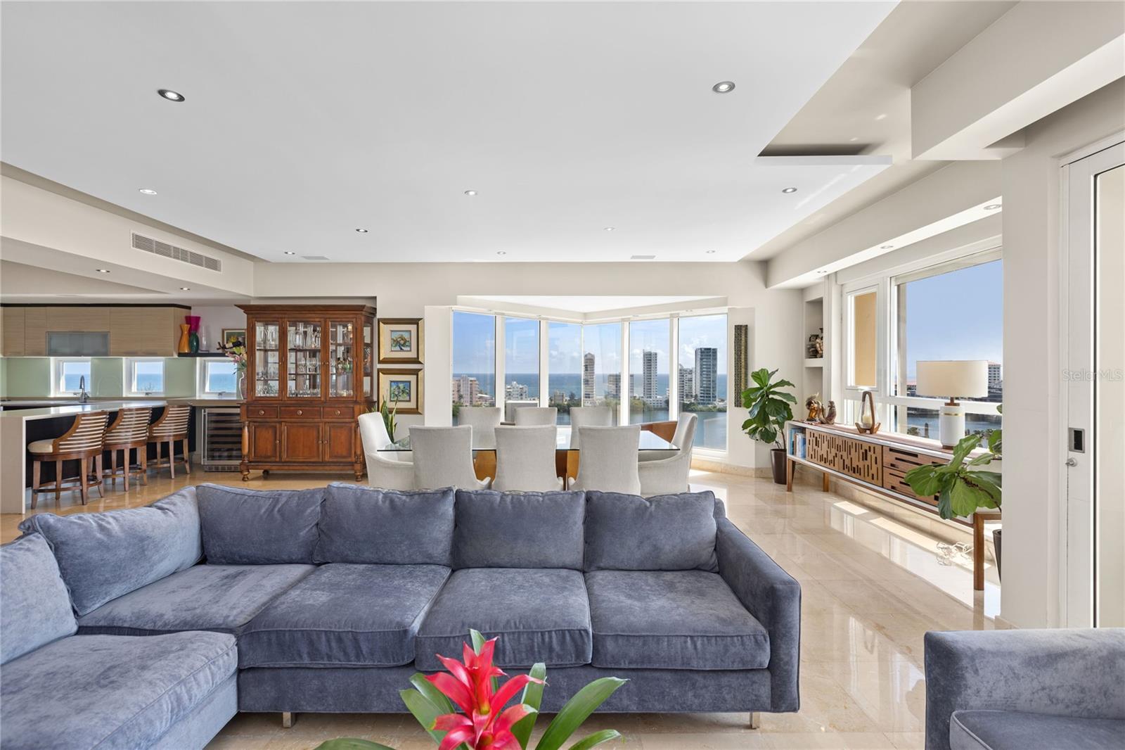 EXCELSIOR TOWER - Residential