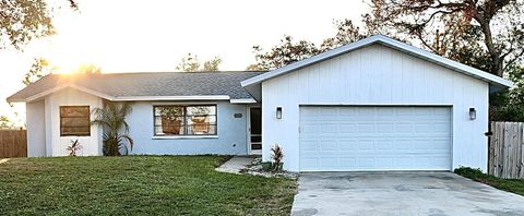 A home in PORT CHARLOTTE