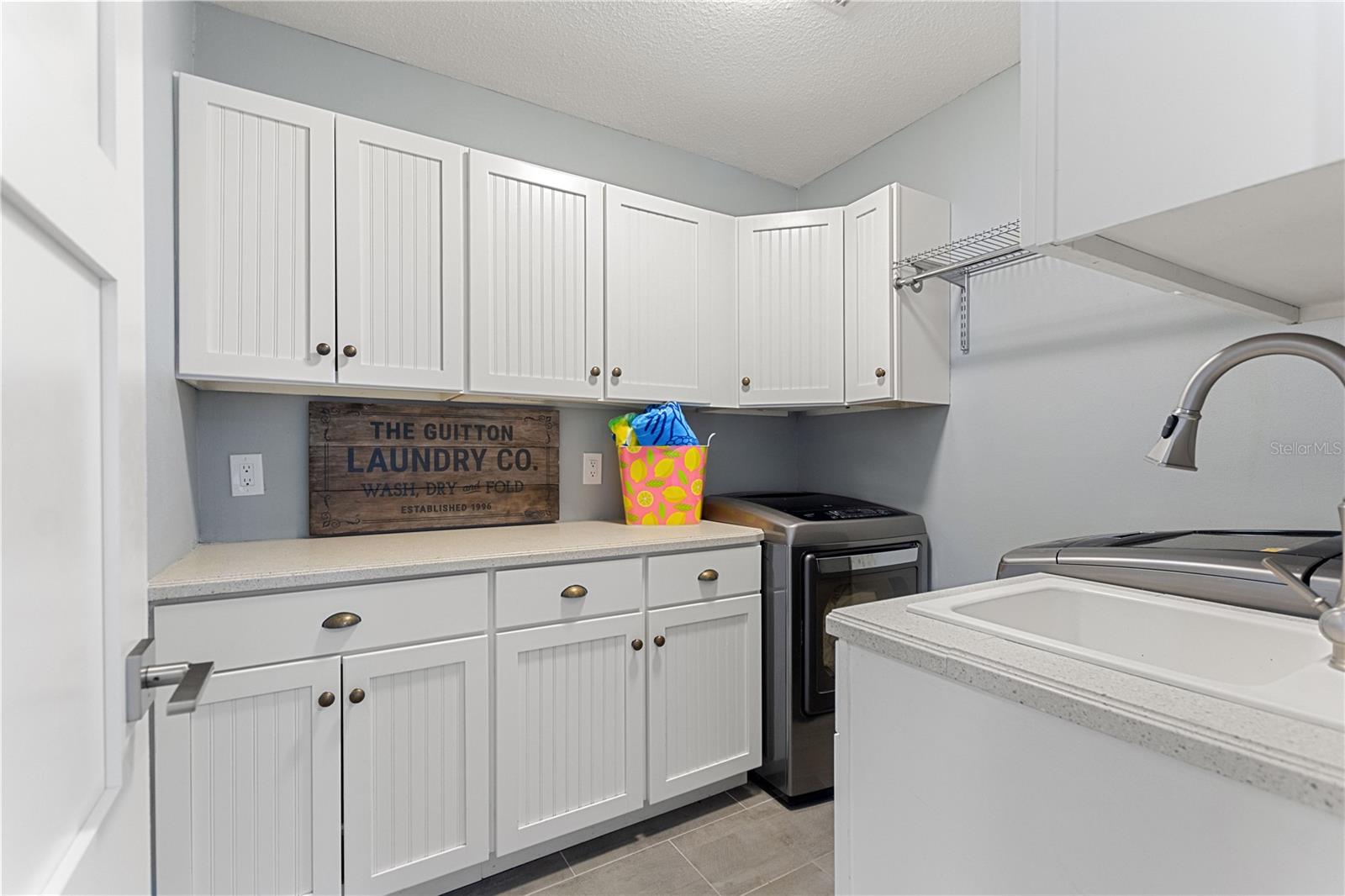 TIMBERLANE SHORES - Residential