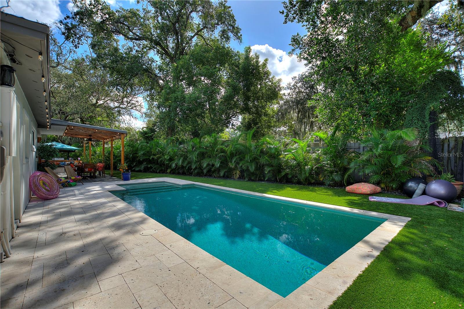 TIMBERLANE SHORES - Residential